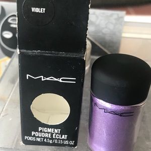 NEW! MAC LOOSE PIGMENT ~ “ VIOLET”